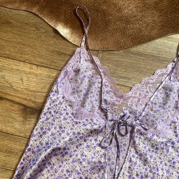 Victoria’s Secret Satin night slip/dress Camisole - Picture 8 of 10